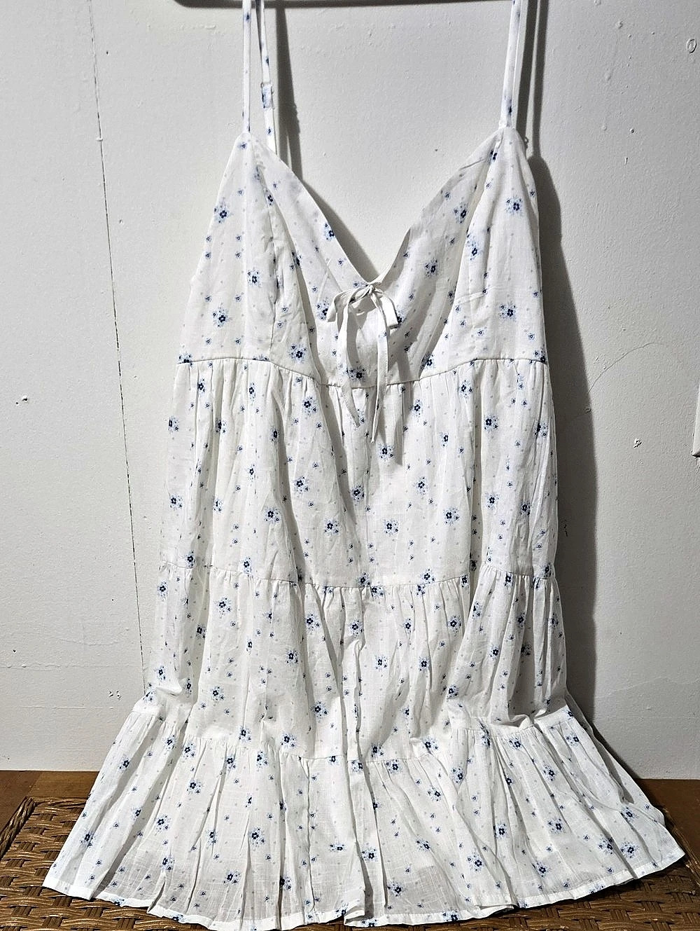 No Boundaries Tiered Trapeze Dress Floral Maxi Dress White & Blue XXL (20)